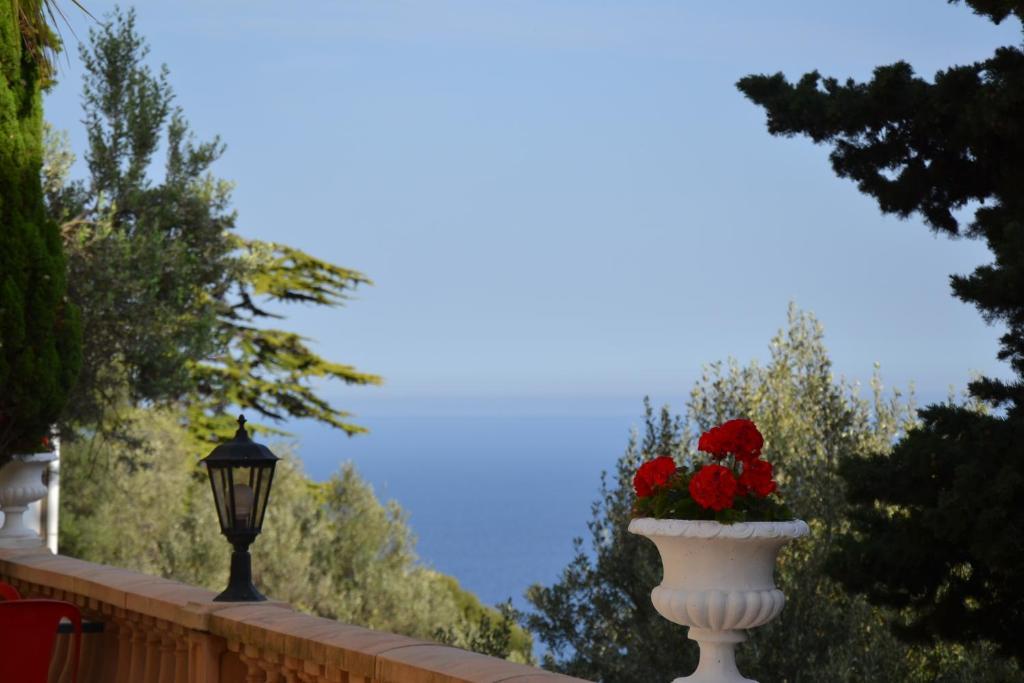 Villa Azur Cap D'Ail Cap-d'Ail Oda fotoğraf